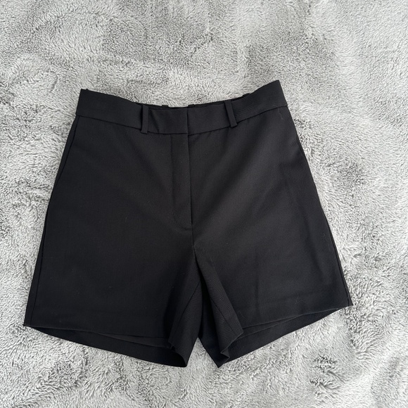 Aritzia Babaton Agency Mid-thigh Short - City Wool in black - Picture 2 of 4